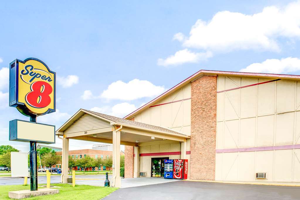 Super 8 by Wyndham Shelbyville Eksteriør billede